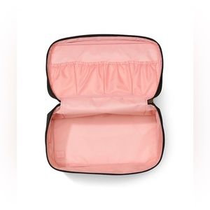 NWT✨Victoria’s Secret Essential Travel Case